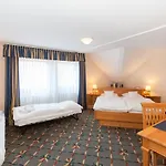 Landgasthof Hirsch Hotel