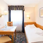Hotel Landgasthof Hirsch 3*