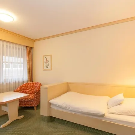 Landgasthof Hirsch 호텔 3*