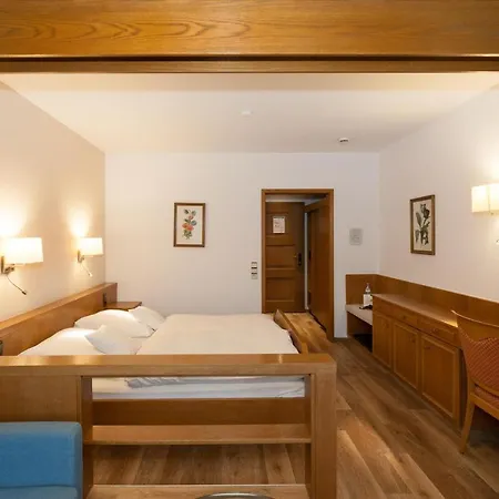 Hotel Landgasthof Hirsch Lossburg