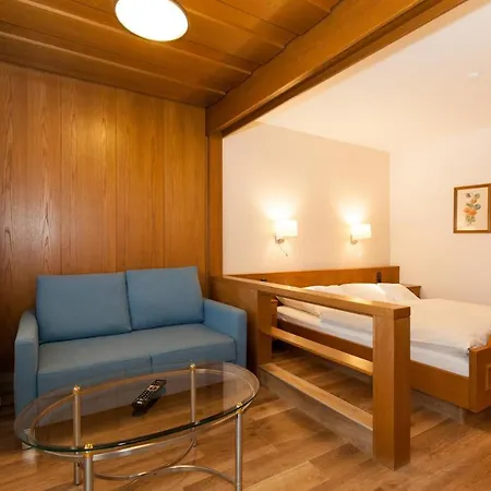 Landgasthof Hirsch 호텔 3*
