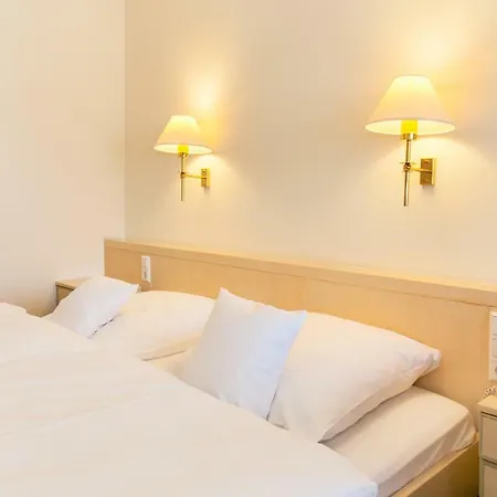 호텔 Landgasthof Hirsch 3*