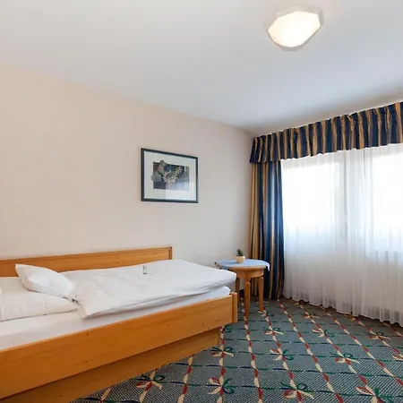 Hotel Landgasthof Hirsch 3*